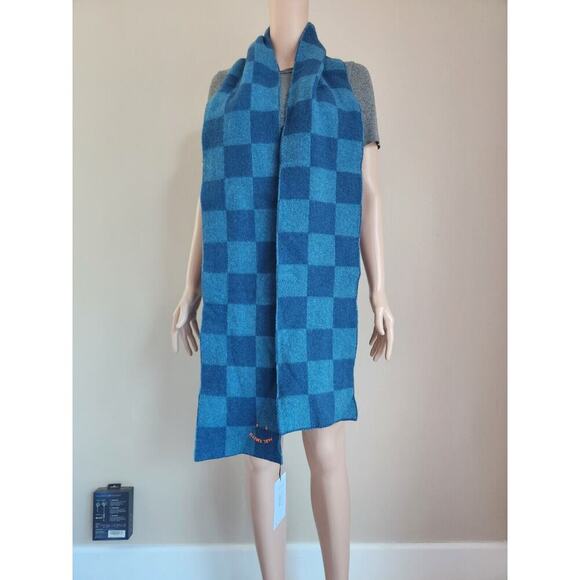 NWT PAUL SMITH Women's Checked Lambswool Scarf Blue 7'' x 82'' - Picture 1 of 8